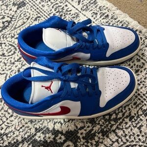 Nike Air Jordan 1 Low size mens 7.5 womens 9
